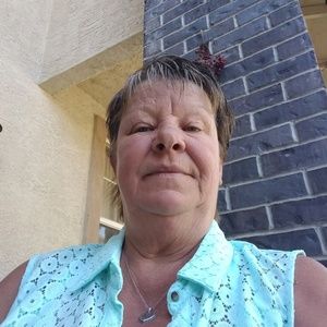 Meet your Posher, Sherry